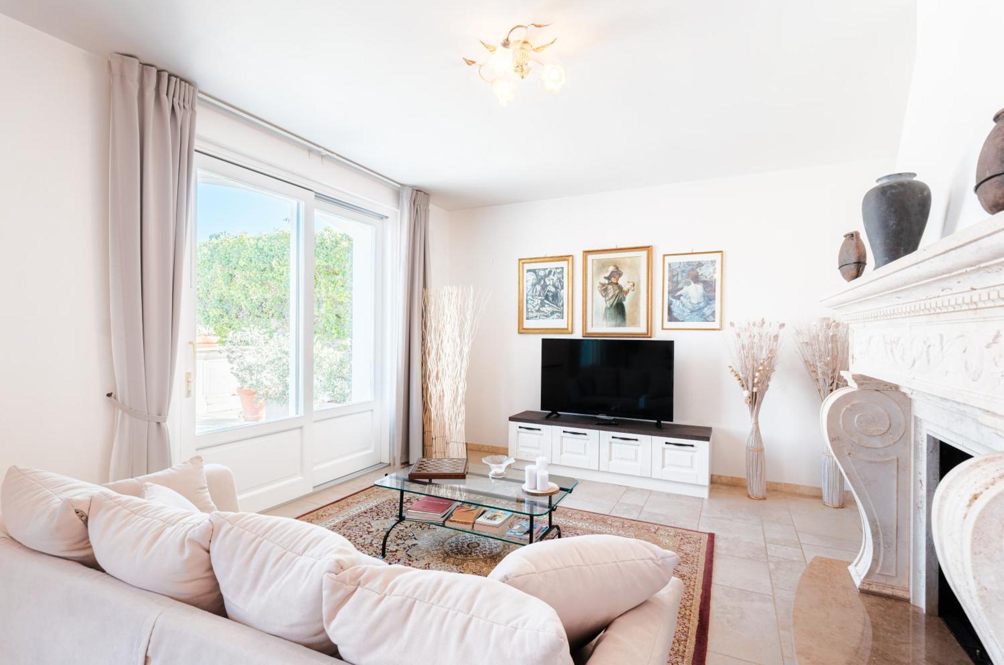 Villa Donna Franca By Sthey โมโนโปลี ภายนอก รูปภาพ