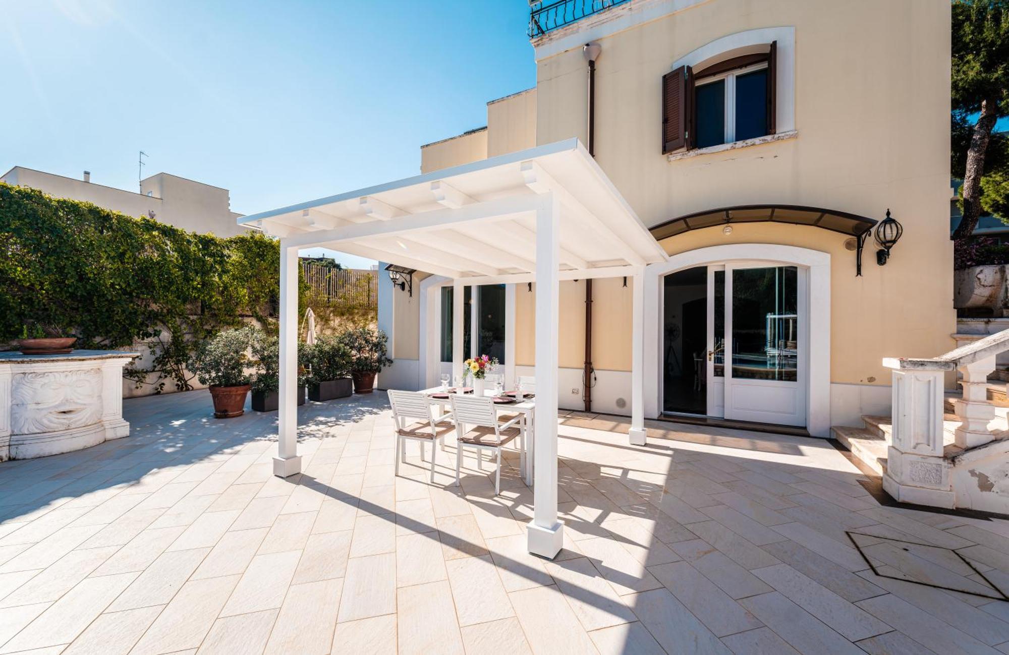 Villa Donna Franca By Sthey โมโนโปลี ภายนอก รูปภาพ